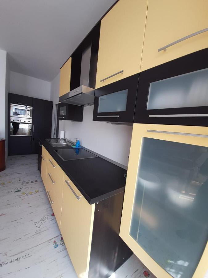 Апартаменты Zluty Apartman A6 V Chomutove Экстерьер фото